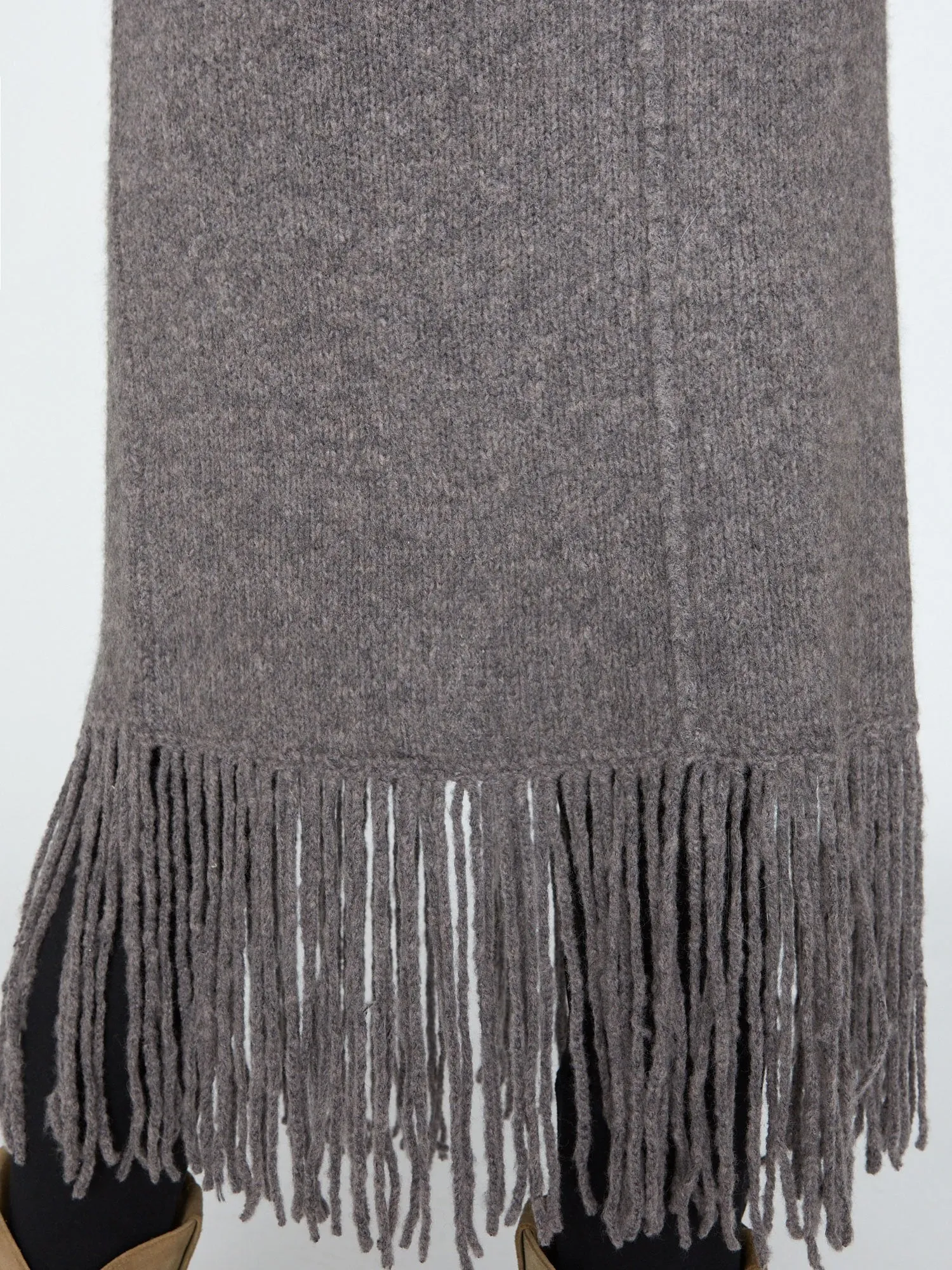 The Thela Fringe Duster